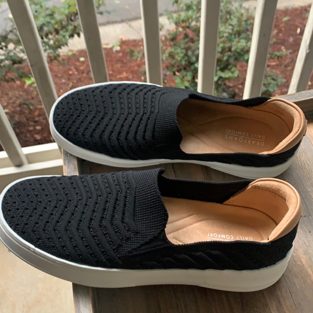 New Black Dearfoam Sneakers size 7